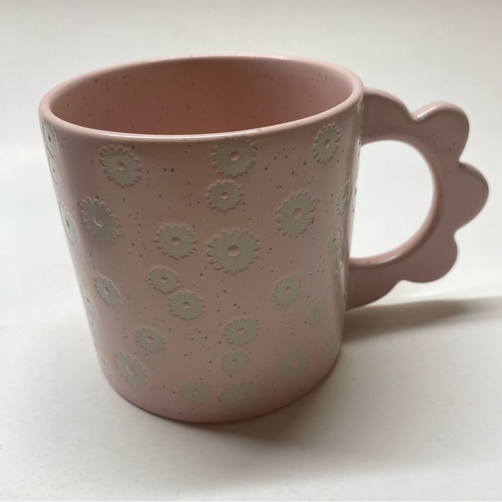 Market Finds Daisy Coffee Cup in Pink With Flower Handle New